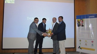 4.Team Omron felicitating the speakers at the seminar
