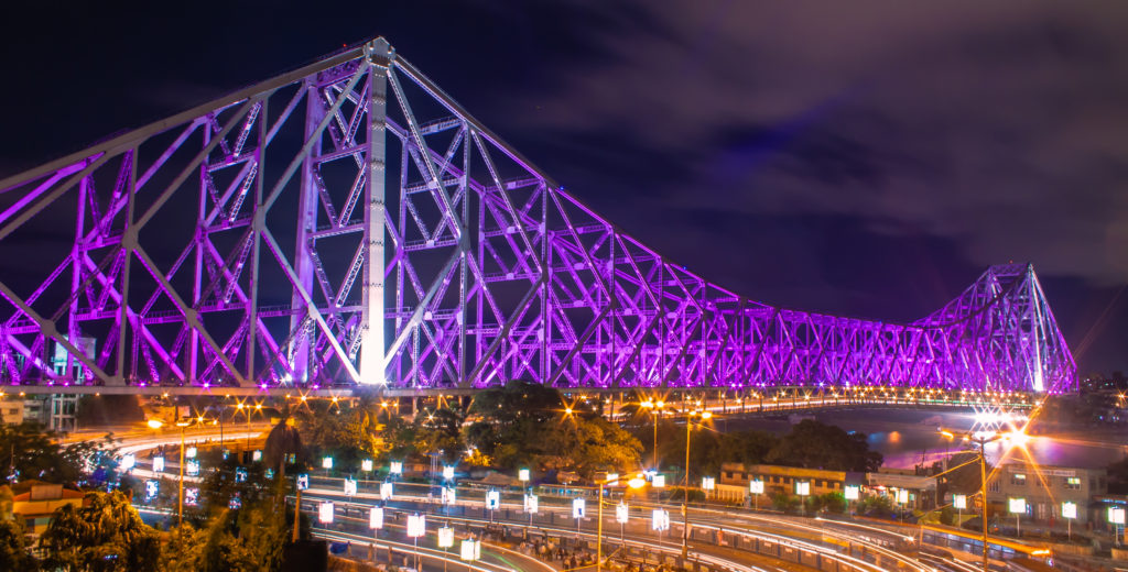 signify-illuminates-the-iconic-howrah-bridge-in-kolkata-with-dynamic