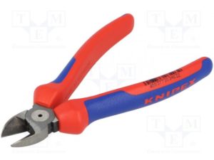 [photo caption: High end diagonal side cutters feature smoothly ground cutting edges] Photo source: https://www.tme.eu/gb/details/knp.7002160/cutting-pliers/knipex/70-02-160/
