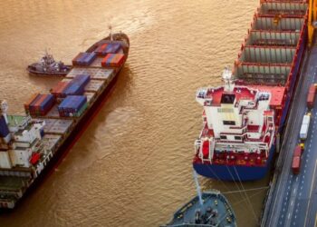 Teseo: Tracking Time and Space While Saving Time and Space