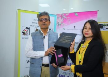 STPI-backed startup launches first smart wallet ‘SheBot’ for women