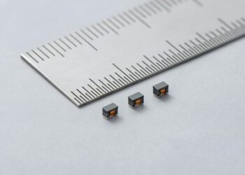 AEC-Q200-compliant inductors from Murata with broadband impedance for in-vehicle PoC systems on SerDes interface