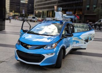 element14 and element14 Community sponsor University of Toronto’s student-led team for the AutoDrive Challenge™ II