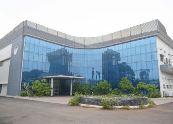 Polymatech Introduces Next-Generation Horticulture LED Grow Light – RavayeTM