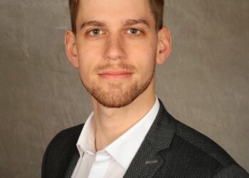 The Interplex Cell-PLX Interconnect system is an innovative solution for connectivity in your electric vehicle.