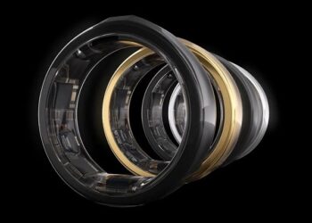 Nordic-powered smart fitness ring measures biomarkers for workout and recovery suggestions