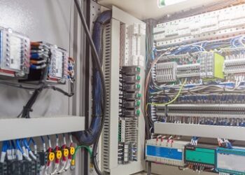 X0115ML, the smallest SCR now supports a surge peak of 750 V to help create smart circuit breakers