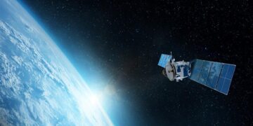 Industry’s first space-grade 200V GaN FET gate driver from TI helps satellites become smaller and more efficient 