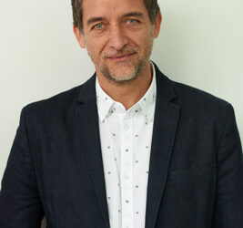 Powering AI and Cloud with Next-Gen Silicon Photonics: ST on the Future of Optical Interconnects